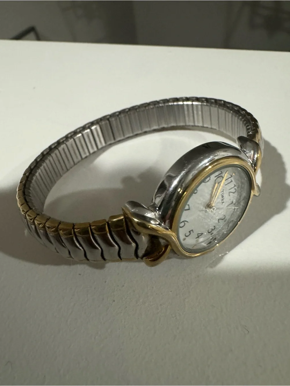 ✨VTG Timex Women’s Silver & Gold Two Tone Minimalist Stretchy Bracelet Watch